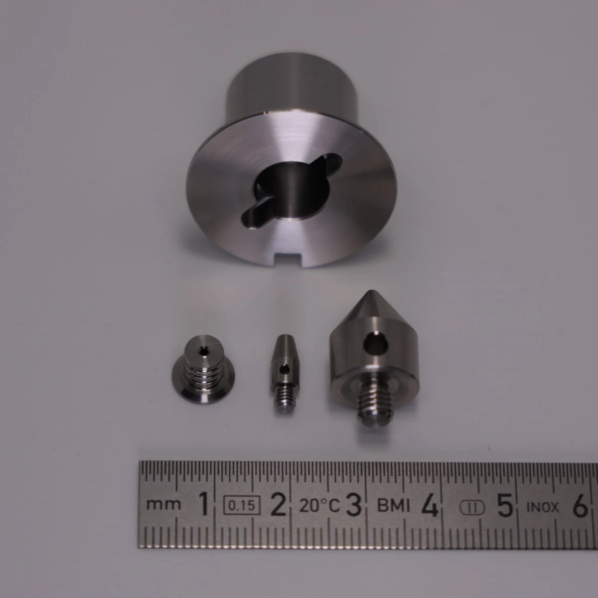 CNC-gefrästes Aluminiumgehäuse mit komplexer Geometrie
